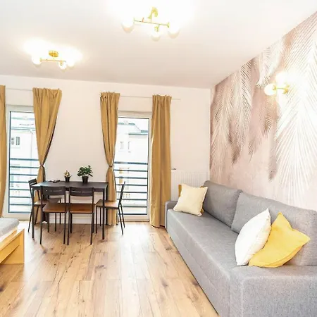 Montary Apartament Apartment